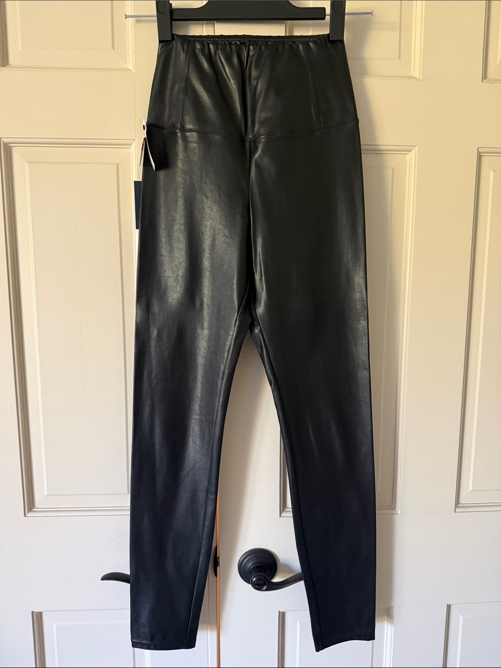 Aritzia Black Faux Leather Leggings with High Waist- size xs NWT